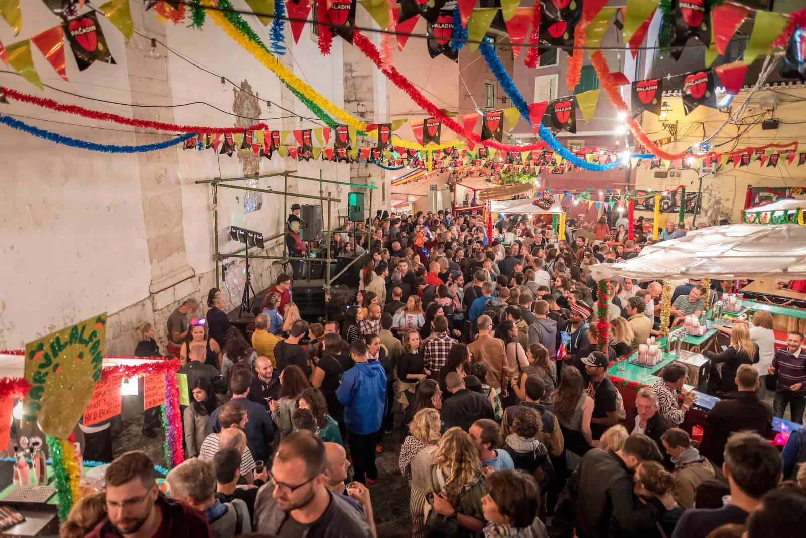 festas santos populares lissabon